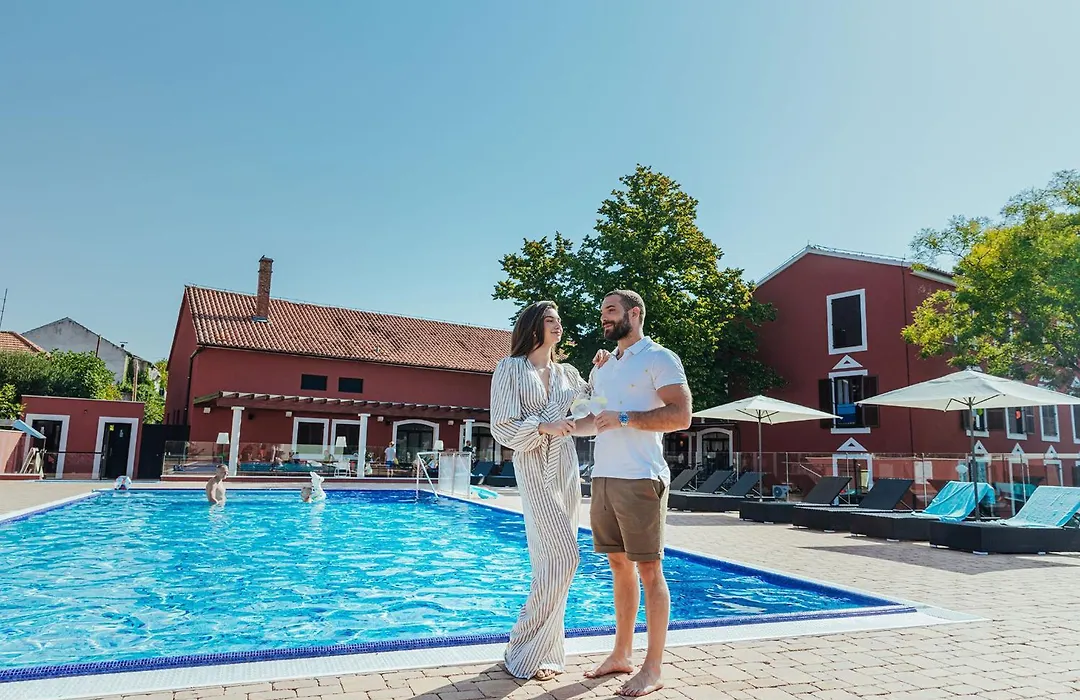 Hotel Villa Donat-1