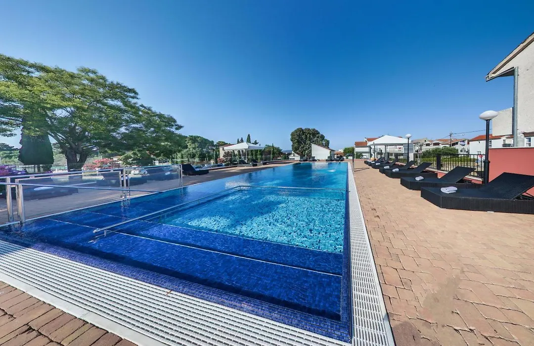 Hotel Villa Donat-1